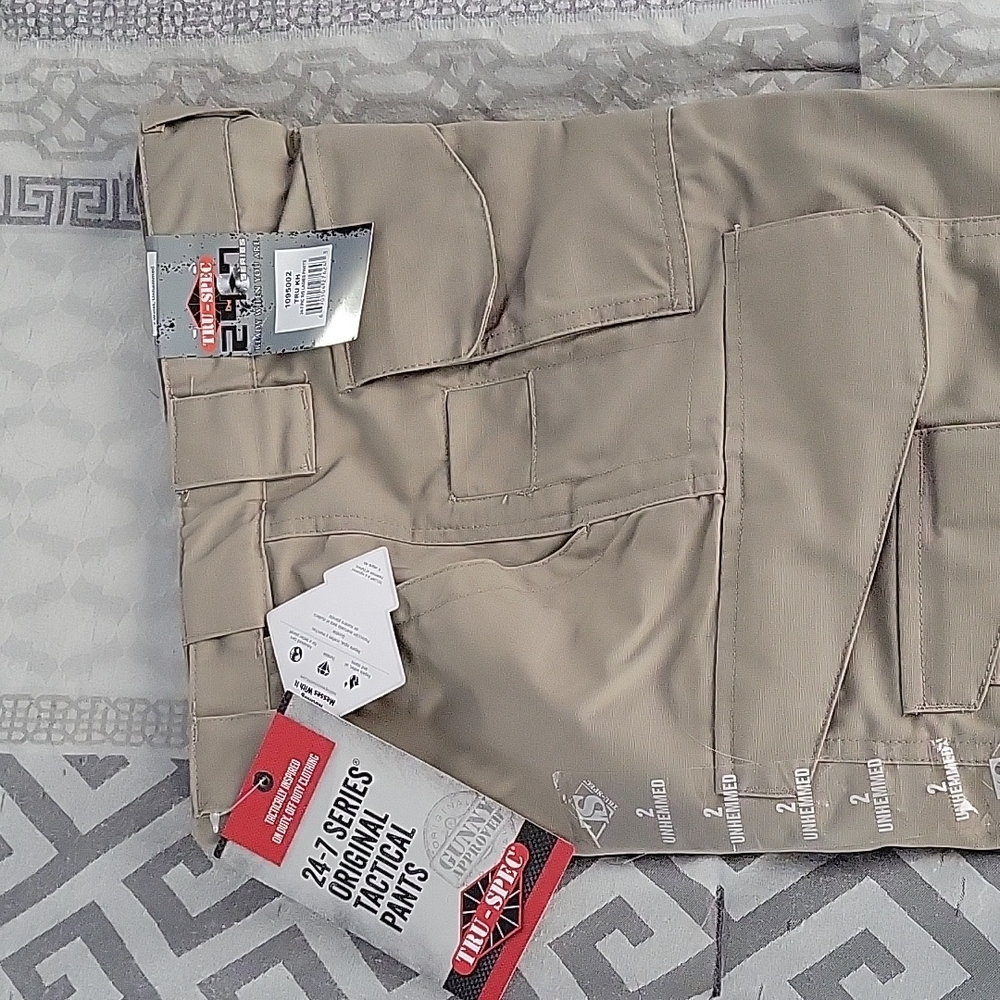 Ladies tactical pants (unhemmed)